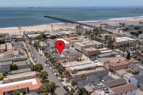 119 11th St, Seal Beach, CA 90740-6424