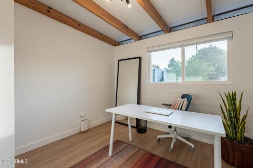 5821 10 St, Phoenix AZ 85087-7350 exterior