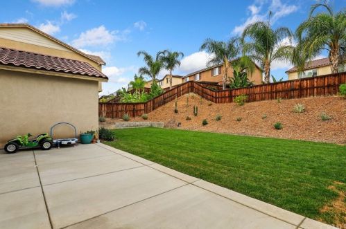 36238 Trail Creek Cir, Wildomar CA  92595-7554 exterior