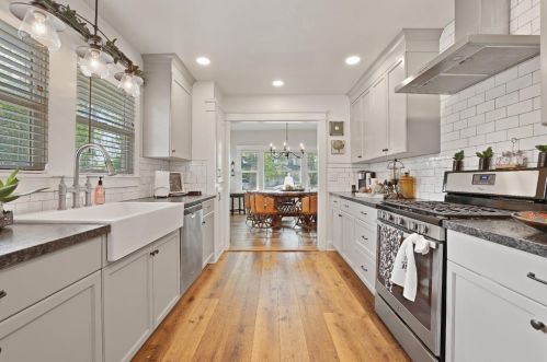 495 Florence St, Turlock CA  95380-4706 exterior