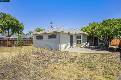 17349 Via Alamitos, San Lorenzo CA  94580-3503 exterior