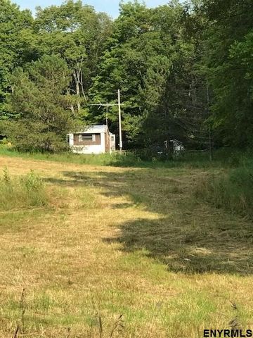 1064 Flat Creek Rd, Gilboa, NY 12076-2419