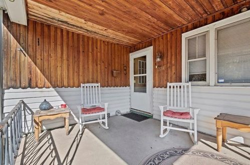 278 Washington Ave, Whitaker, PA 15120-2346