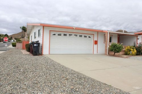 28611 Portsmouth Dr, Menifee, CA 92586-2658