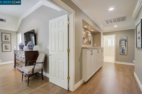 695 Blue Spruce Dr, Danville CA  94506-4525 exterior