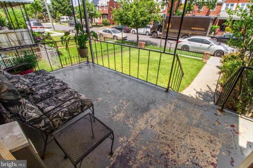 1239 Delafield Pl, Washington, DC 20011-4417