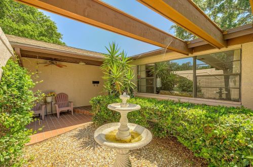 8042 17th St, Saint Petersburg, FL 33702-3952