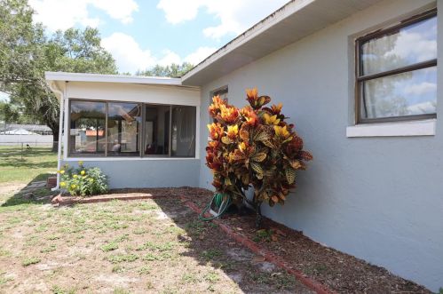 1714 Valencia Blvd, Bartow FL  33830-9420 exterior