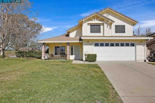 2190 Chicory Dr, Oakley, CA 94561-3915
