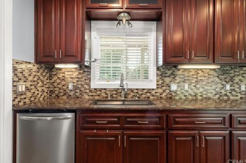 2584 White Ave, Chico CA  95973-0621 exterior