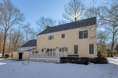 11 Blueberry Hill Reserve, Deep River CT  06419-2330 exterior