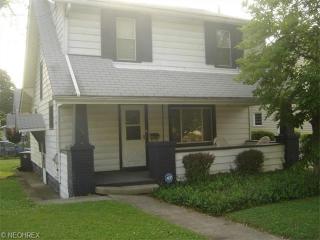 646 Patterson Ave, Akron, OH 44310-2344