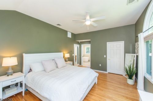 19 Marisa Ct, West Milford NJ  07480-3000 exterior