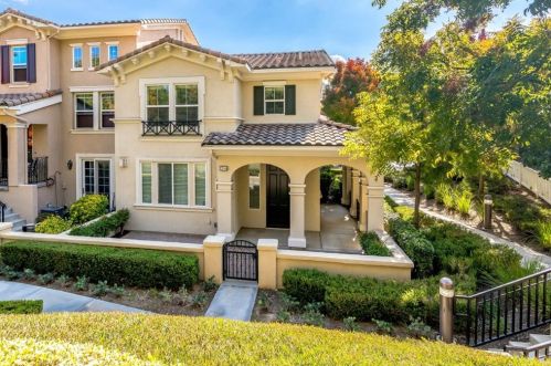 29064 Portland Ct, Temecula CA  92591-7594 exterior