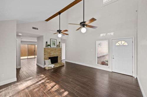 5523 Boca Raton Blvd, Fort Worth, TX 76112-1955