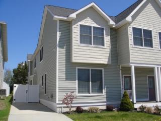131 Lavender Rd, Wildwood Crest, NJ 08260-4343