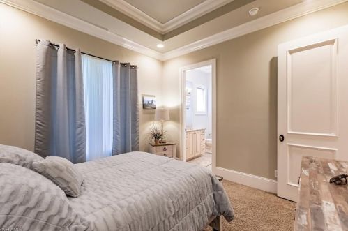 65 31 St, Naples FL 34117-3100 exterior