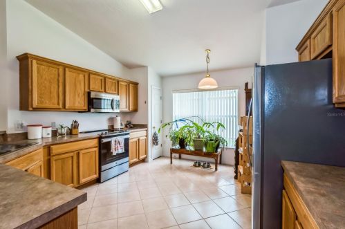 328 Grand Canal Dr, Kissimmee FL  34759-4344 exterior