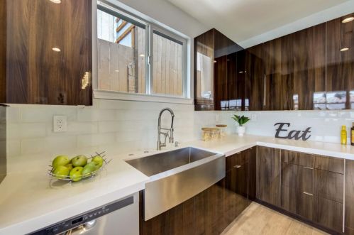 2624 Inyo Ave, Oakland CA  94601-1324 exterior