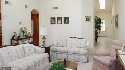 3 Deer Ford Dr, Lancaster, PA 17601-5642