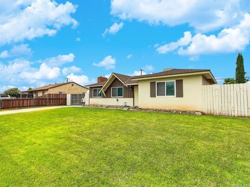 6033 Azurite St, Riverside, CA 92509-5042