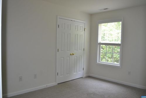34 Marwood Dr, Bybee VA  22963-2814 exterior