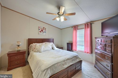 251 Buttercup Dr, Smithville PA  17560-9612 exterior