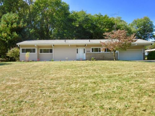 3019 Woodridge Ave, Canton, OH 44718-3443