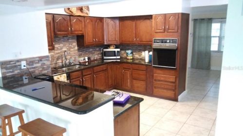 6617 Datura Dr, Orlando, FL 32809-6024