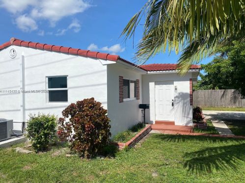 1310 23rd Ave, Hollywood FL  33020-6218 exterior