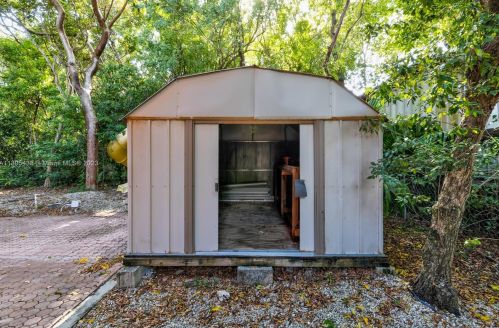 243 Buttonwood Shores Dr, Key Largo FL  33037-2442 exterior