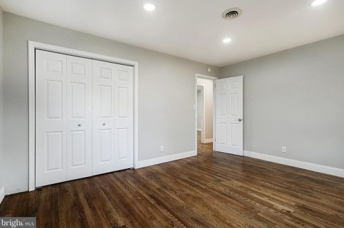 19 Locust Cir, Navy Sup Dpt PA  17050-3192 exterior