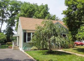540 Albermarle St, Rahway, NJ 07065-2212