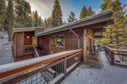 705 Conifer, Truckee, CA 96161-3924