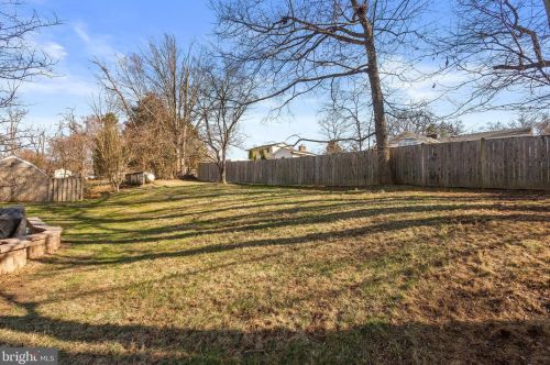 300 E St, Purcellville VA  20132-3317 exterior