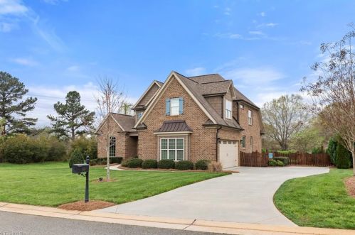 109 Caudle Meadows Dr, Redland, NC 27006-6971