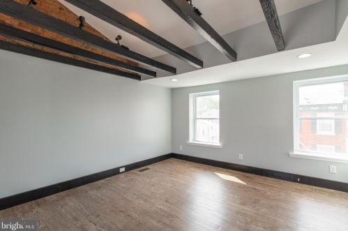 327 Belgrade St, Philadelphia PA  19125-4426 exterior