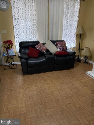 540 Newton Ave, Camden NJ  08107-1843 exterior