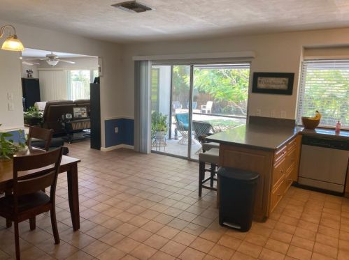 218 Bermuda Rd, Marco Island FL  34145-3969 exterior