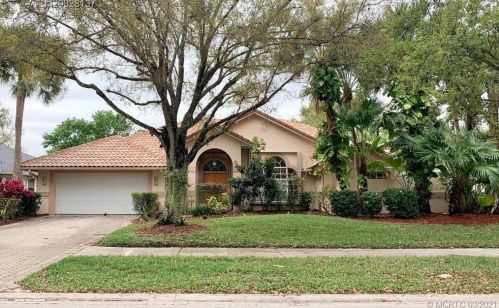 2376 Danforth Cir, Palm City, FL 34990-7701