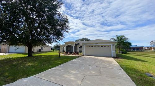 523 Lakeview Ct, Kissimmee, FL 34759-5328
