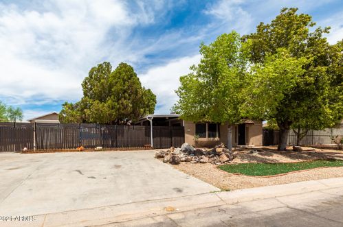 3612 Lone Cactus Dr, Glendale, AZ 85308-2004