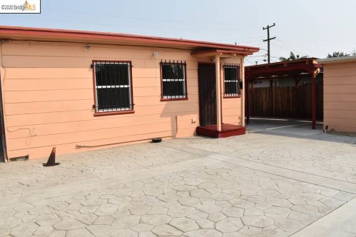 615 Douglas Ave, Oakland, CA 94603-2911