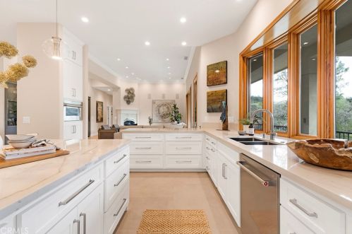 3383 Canyon Oaks Ter, Chico CA  95928-4029 exterior