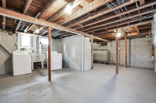 133 Rhodes St, New Rochelle NY  10801-4341 exterior