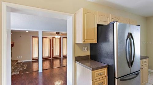 6026 17 Ave, Saint Petersburg FL  33707-3203 exterior