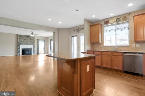 125 Victoria Ln, Charles Town WV  25414-5984 exterior