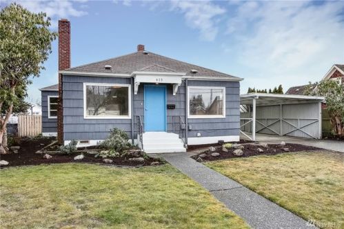 615 4th St, Puyallup, WA 98371-5845