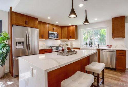 916 Alyssum Rd, Carlsbad CA  92011-3907 exterior