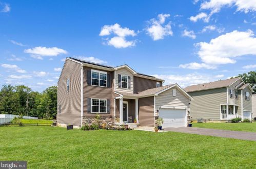 623 Schaeffer Ave, West Deptford, NJ 08096-6631